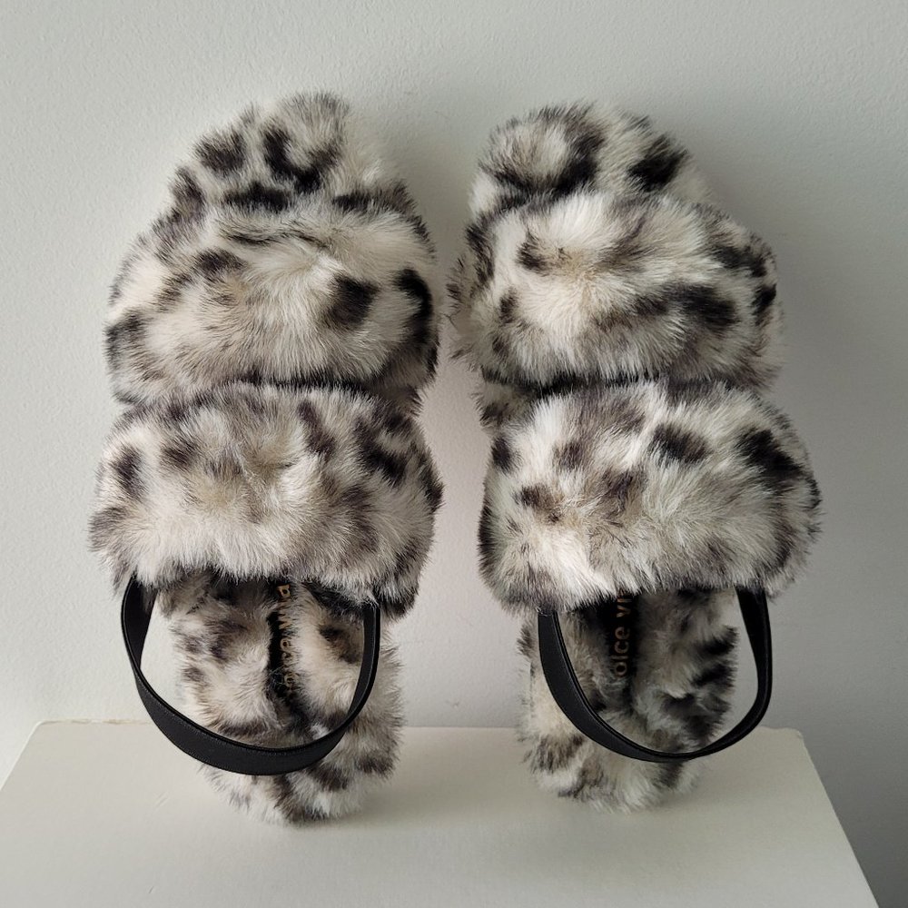 $49 NWT (7) Dolce Vita Pochy Faux Fur Slingback Slipper